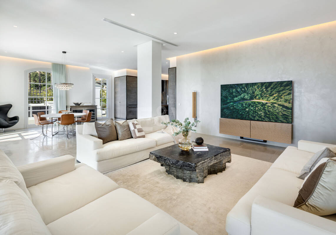 Prestigiosa villa de golf en Marbella Club con vistas impresionantes al Mediterráneo