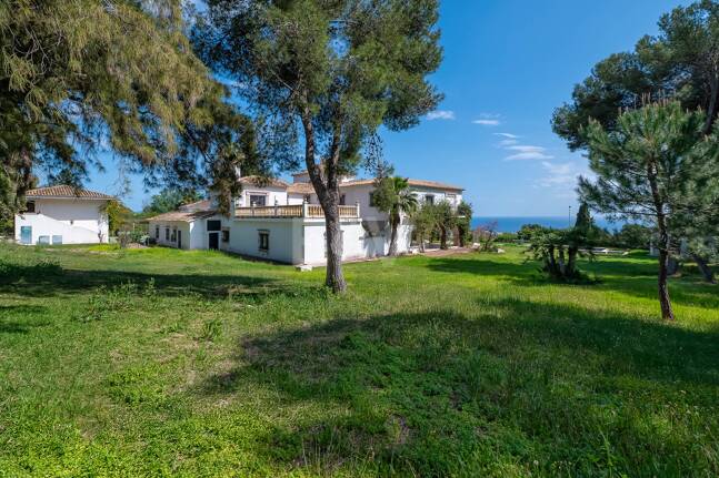 Exceptional Investment Opportunity on Marbella’s Golden Mile
