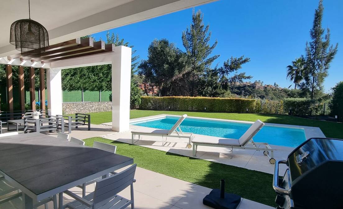 Villa de lujo en comunidad privada de nueva construcción – Santa Clara Golf, Marbella