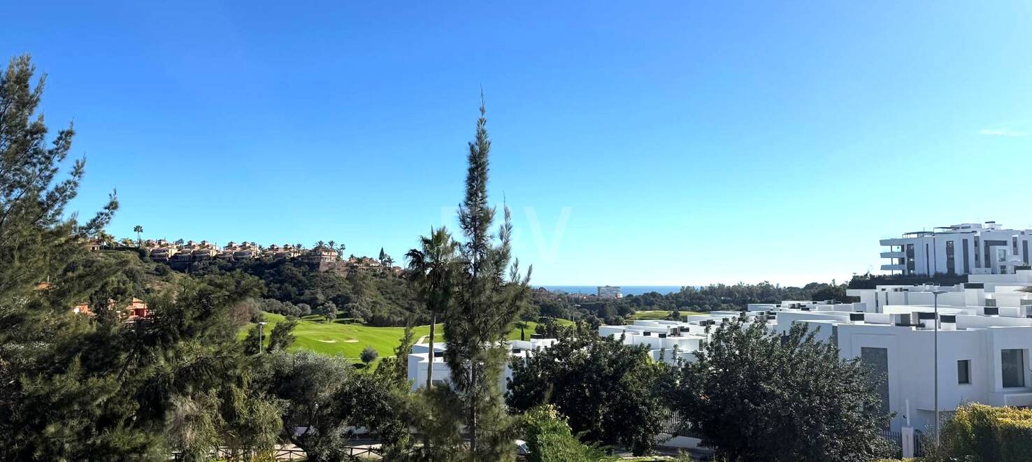 Villa de lujo en comunidad privada de nueva construcción – Santa Clara Golf, Marbella