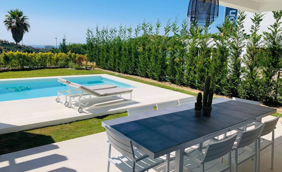 Luxusvilla in neu gebauter privater Wohnanlage – Santa Clara Golf, Marbella