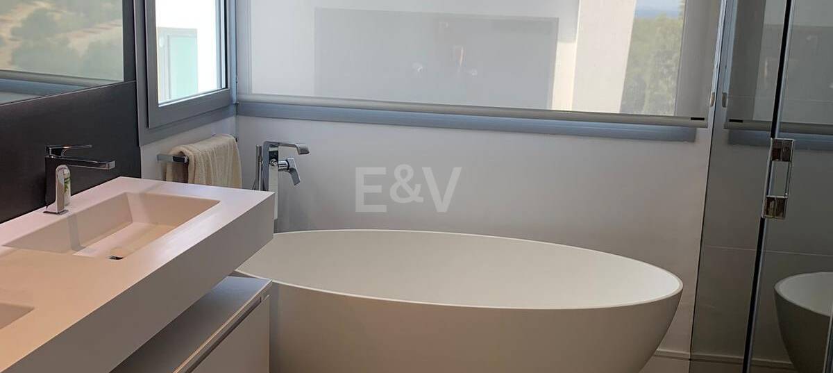 Luxury villa in a newly built private community – Santa Clara Golf, Marbella