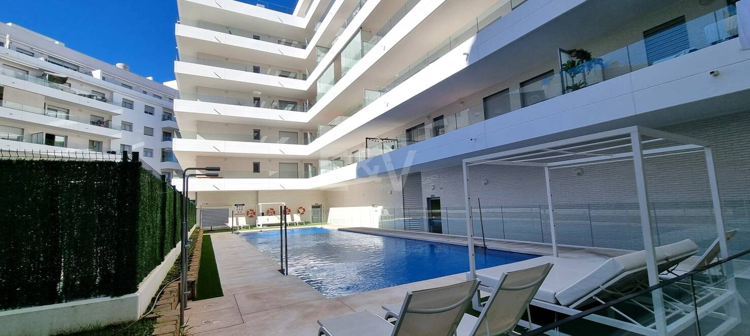 Exclusive 3-bedroom penthouse with a spectacular panoramic terrace in San Pedro de Alcántara