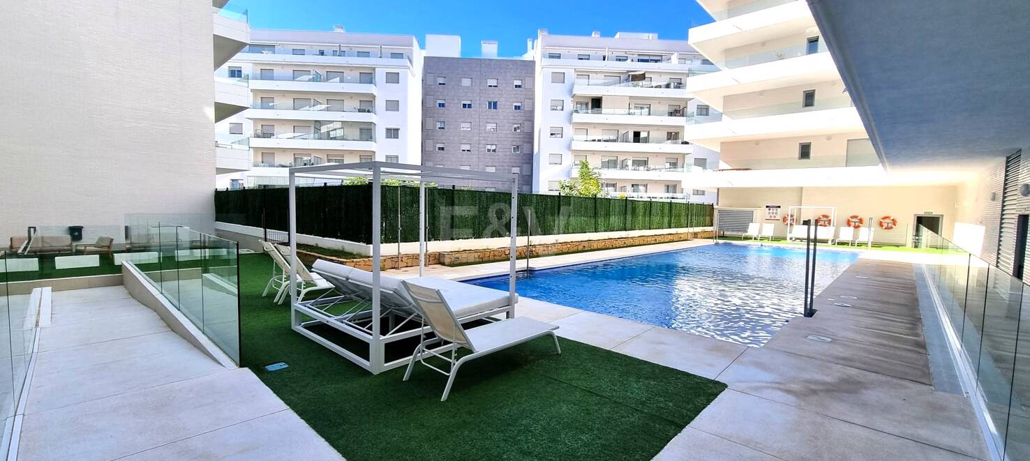 Exclusive 3-bedroom penthouse with a spectacular panoramic terrace in San Pedro de Alcántara