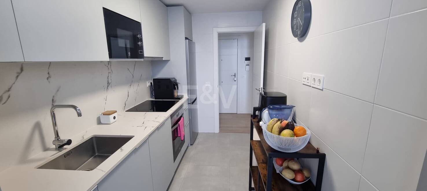 Exclusive 3-bedroom penthouse with a spectacular panoramic terrace in San Pedro de Alcántara