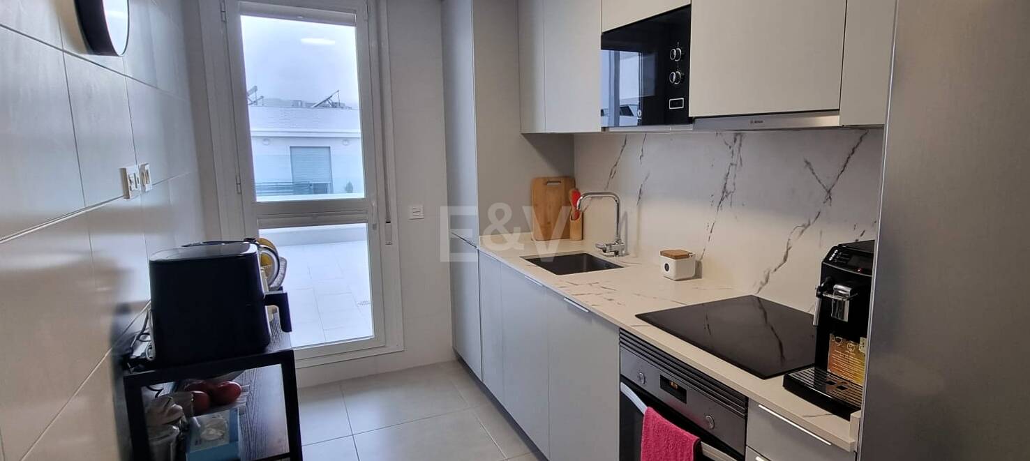 Exclusive 3-bedroom penthouse with a spectacular panoramic terrace in San Pedro de Alcántara