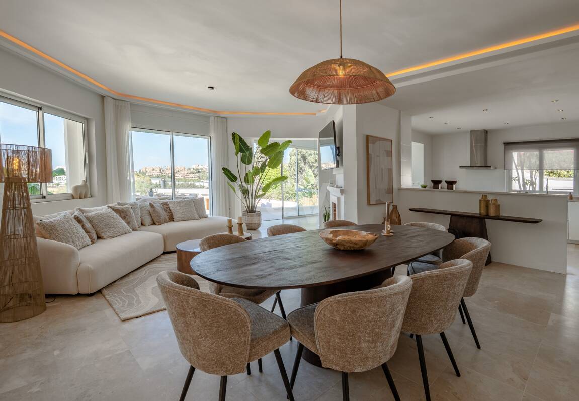 Villa con vistas abiertas cerca de golf y excelentes comodidades