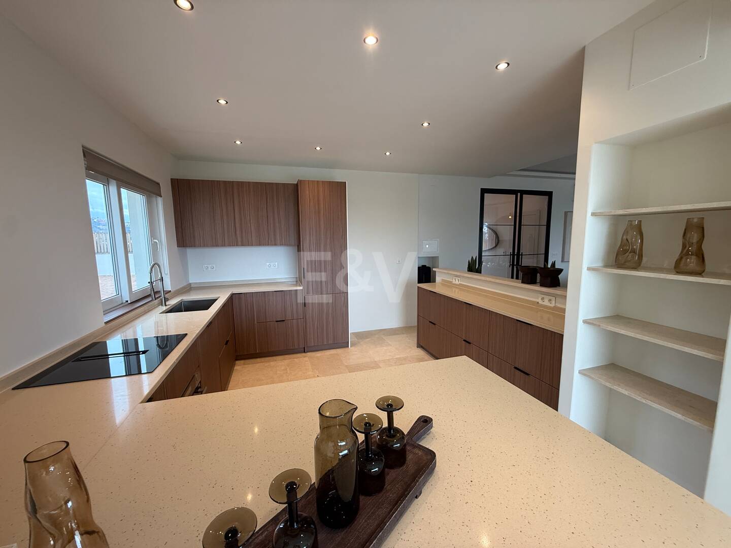 Villa con vistas abiertas cerca de golf y excelentes comodidades
