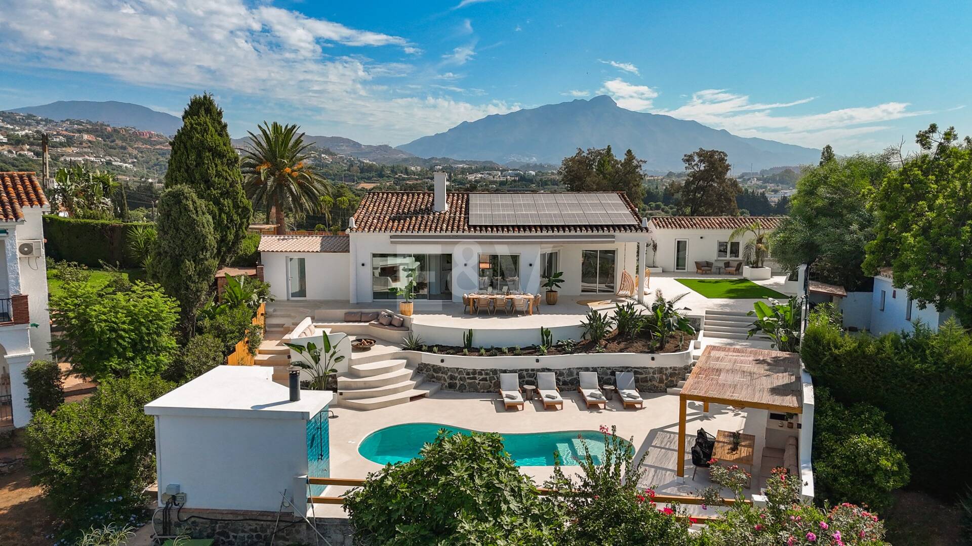 Villa con vistas abiertas cerca de golf y excelentes comodidades