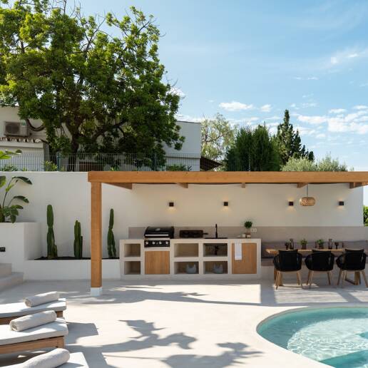 Villa with Open Horizons Views Close to Golf and Top Amenities