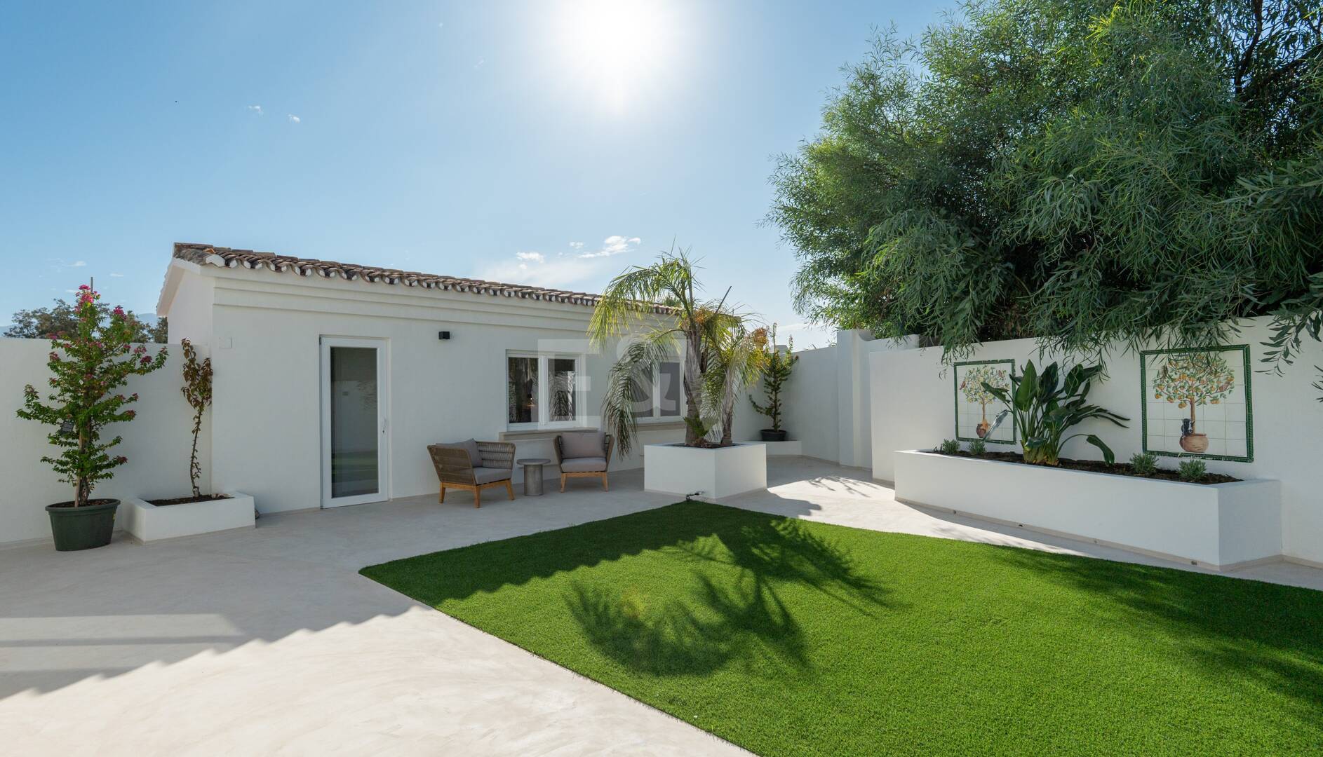 Villa con vistas abiertas cerca de golf y excelentes comodidades