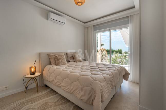 Villa con vistas abiertas cerca de golf y excelentes comodidades
