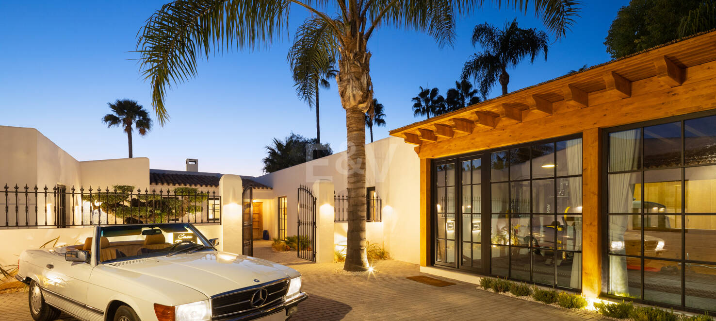 Villa Golf-Side con Encanto Ibicenco y Alojamiento Privado para Invitados