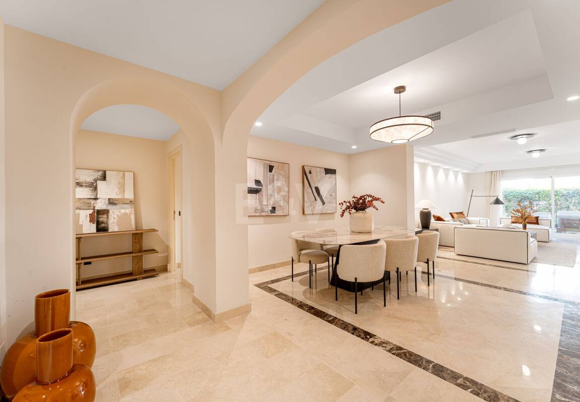 Elegante apartamento con jardín en una exclusiva comunidad cerrada