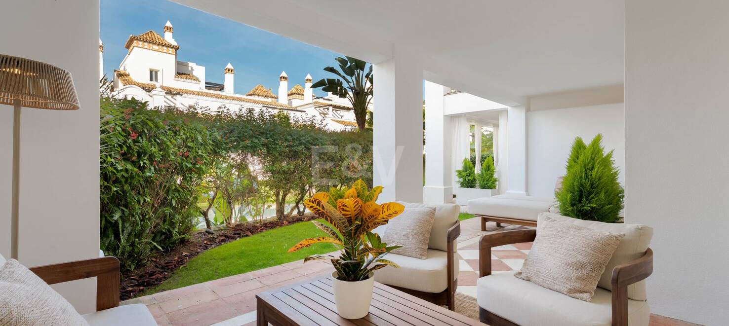 Elegante apartamento con jardín en una exclusiva comunidad cerrada