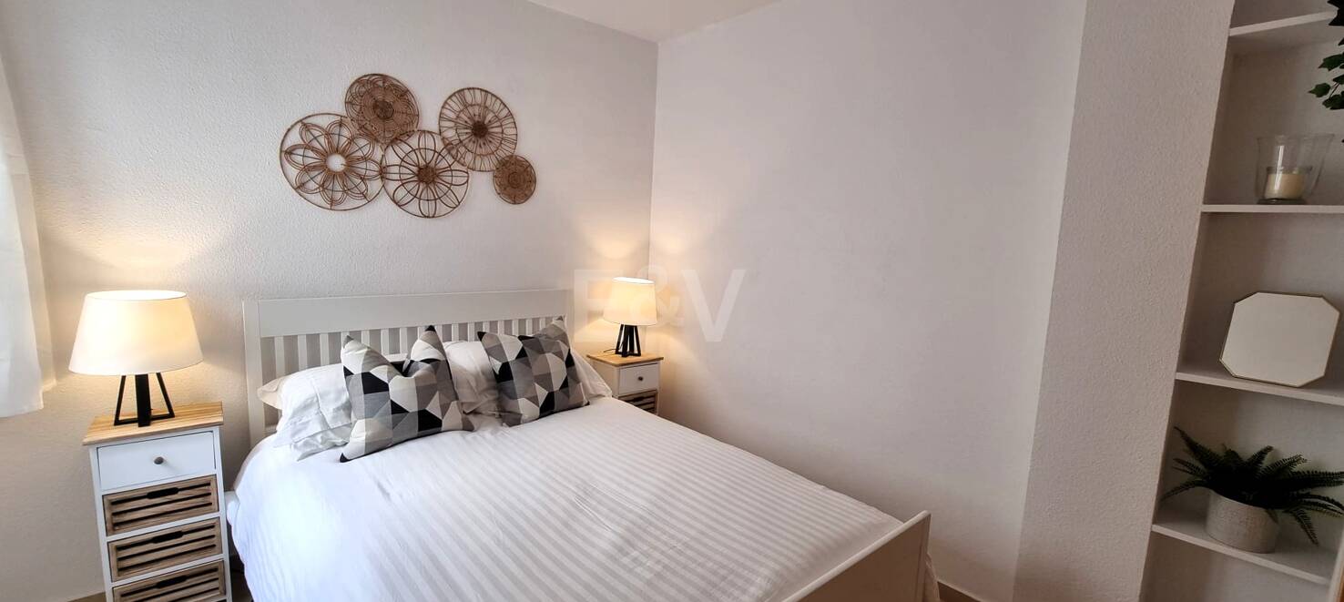 Newly renovated modern apartment on the Golden Mile – Walkable lifestyle and double garage