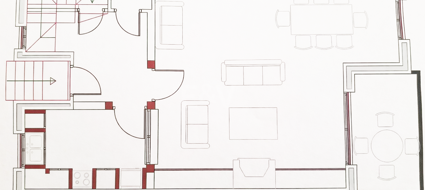 Casa adosada andaluza en el centro de Benahavís con vistas a la montaña y atractivo para inversión