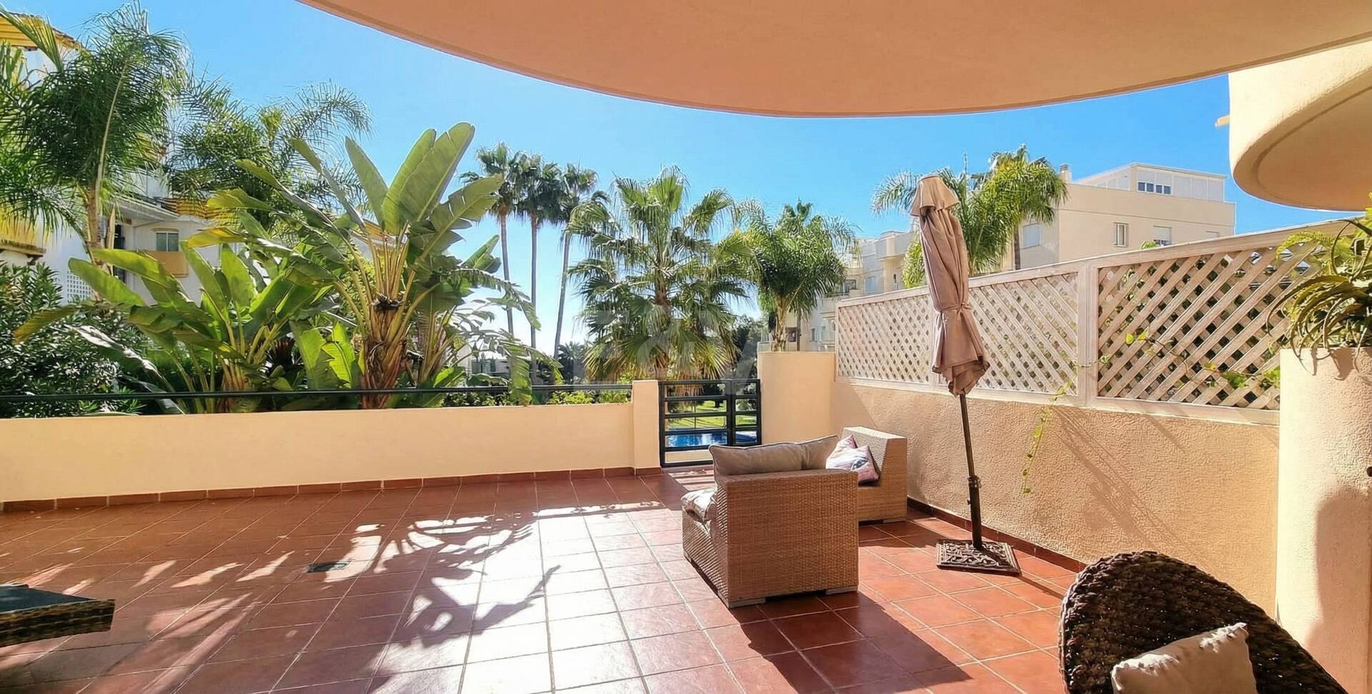 Spacious quality apartment with 3 bedrooms in the heart of the Golden Mile, walking distance to the beach and all services