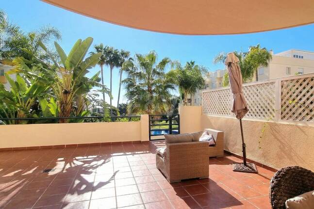 Spacious quality apartment with 3 bedrooms in the heart of the Golden Mile, walking distance to the beach and all services