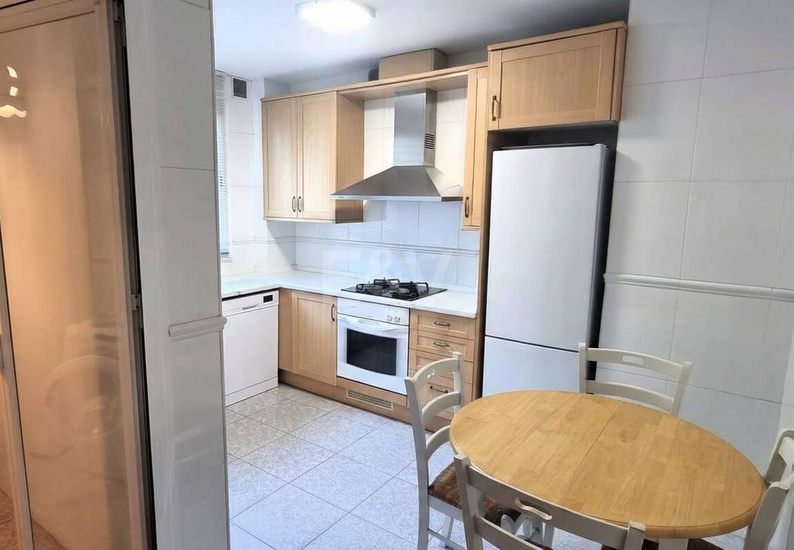 Spacious quality apartment with 3 bedrooms in the heart of the Golden Mile, walking distance to the beach and all services