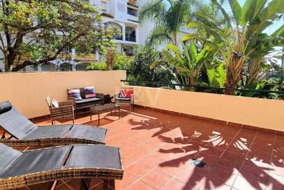 Spacious quality apartment with 3 bedrooms in the heart of the Golden Mile, walking distance to the beach and all services