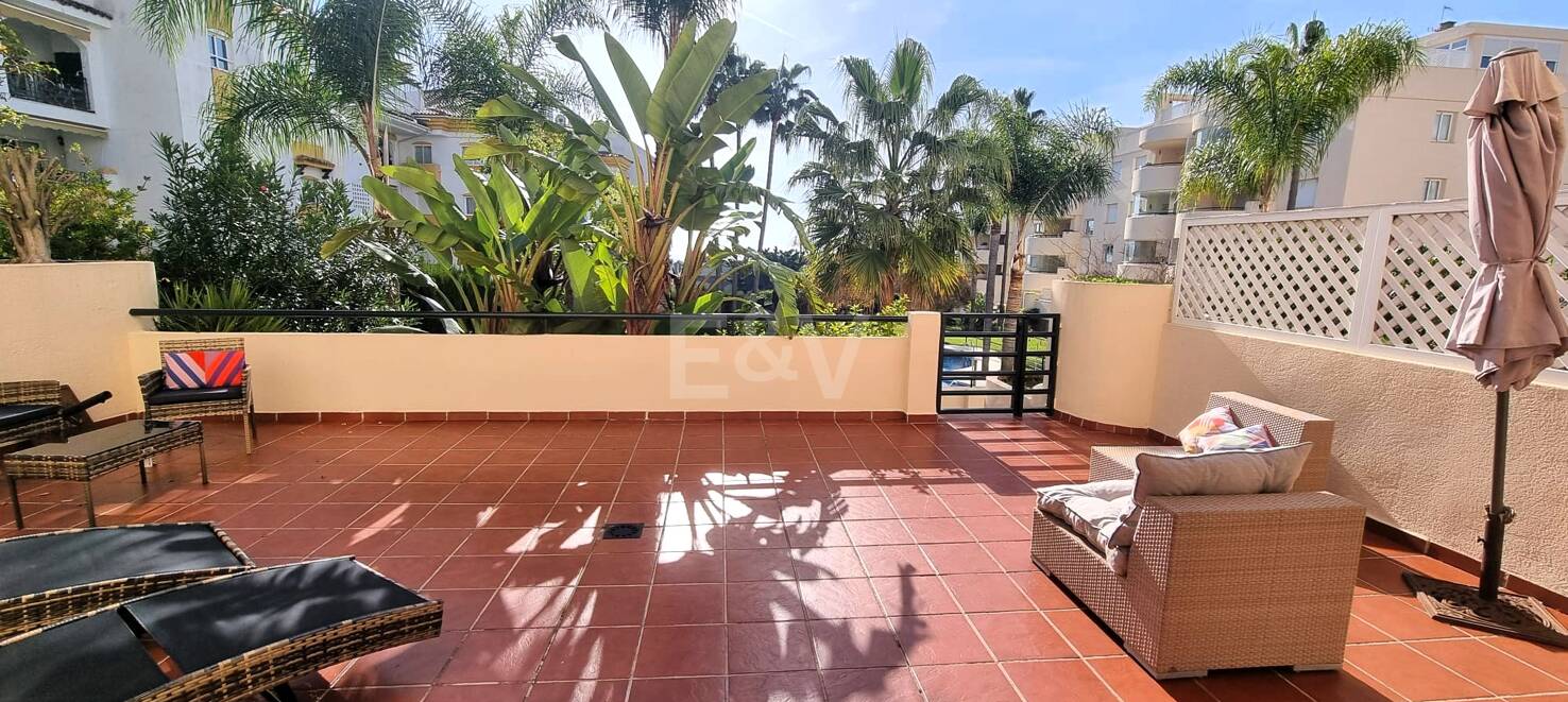 Geräumige Qualitätswohnung mit 3 Schlafzimmern an der Goldenen Meile, zu Fuß zum Strand und allen Dienstleistungen