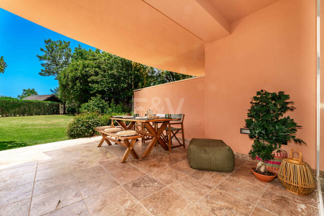 Hermoso apartamento con jardin privado junto a Los Naranjos Golf