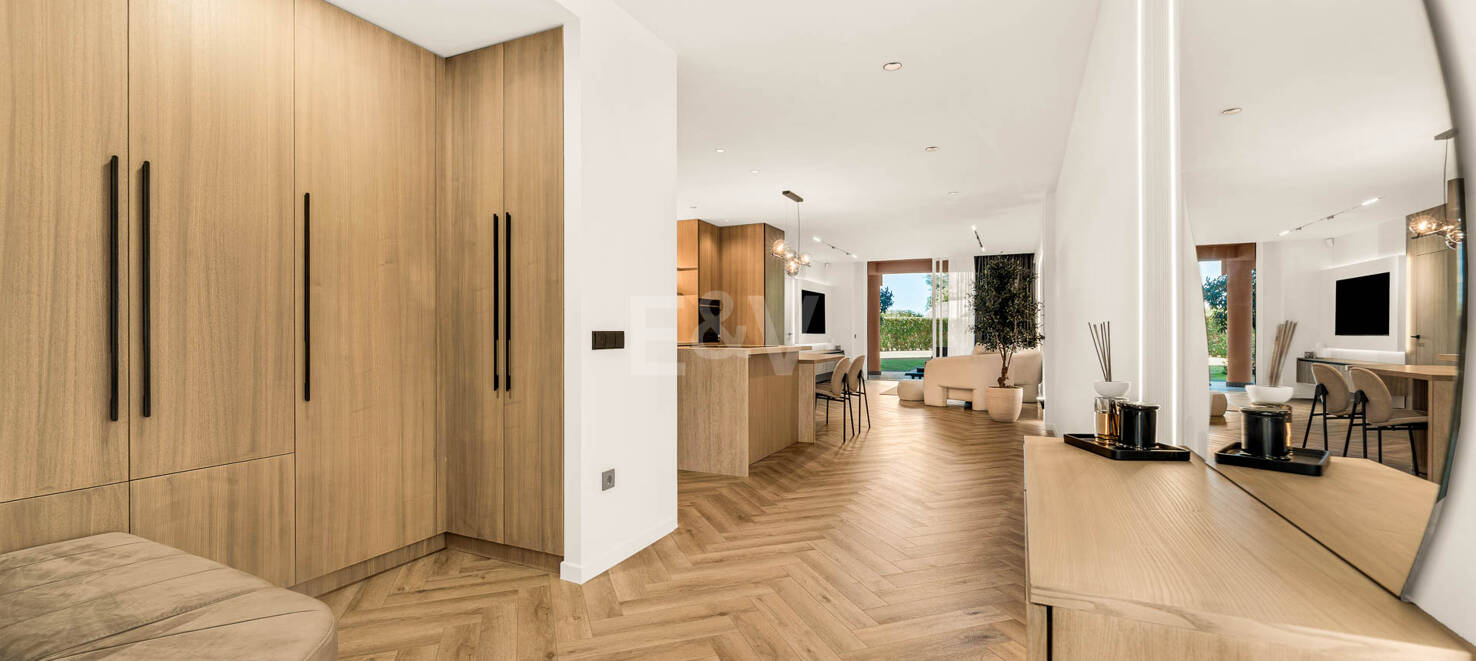 Chic Garden Apartment with Privacy next to Los Naranjos Golf