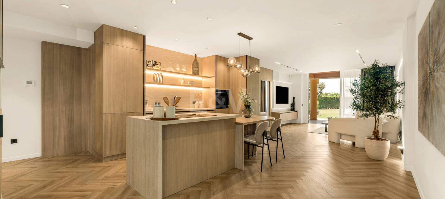 Chic Garden Apartment with Privacy next to Los Naranjos Golf