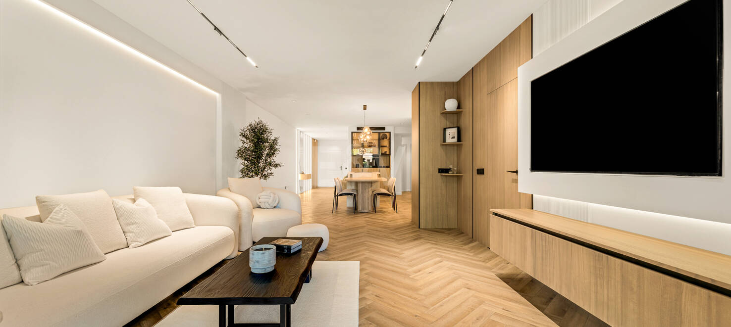 Chic Garden Apartment with Privacy next to Los Naranjos Golf