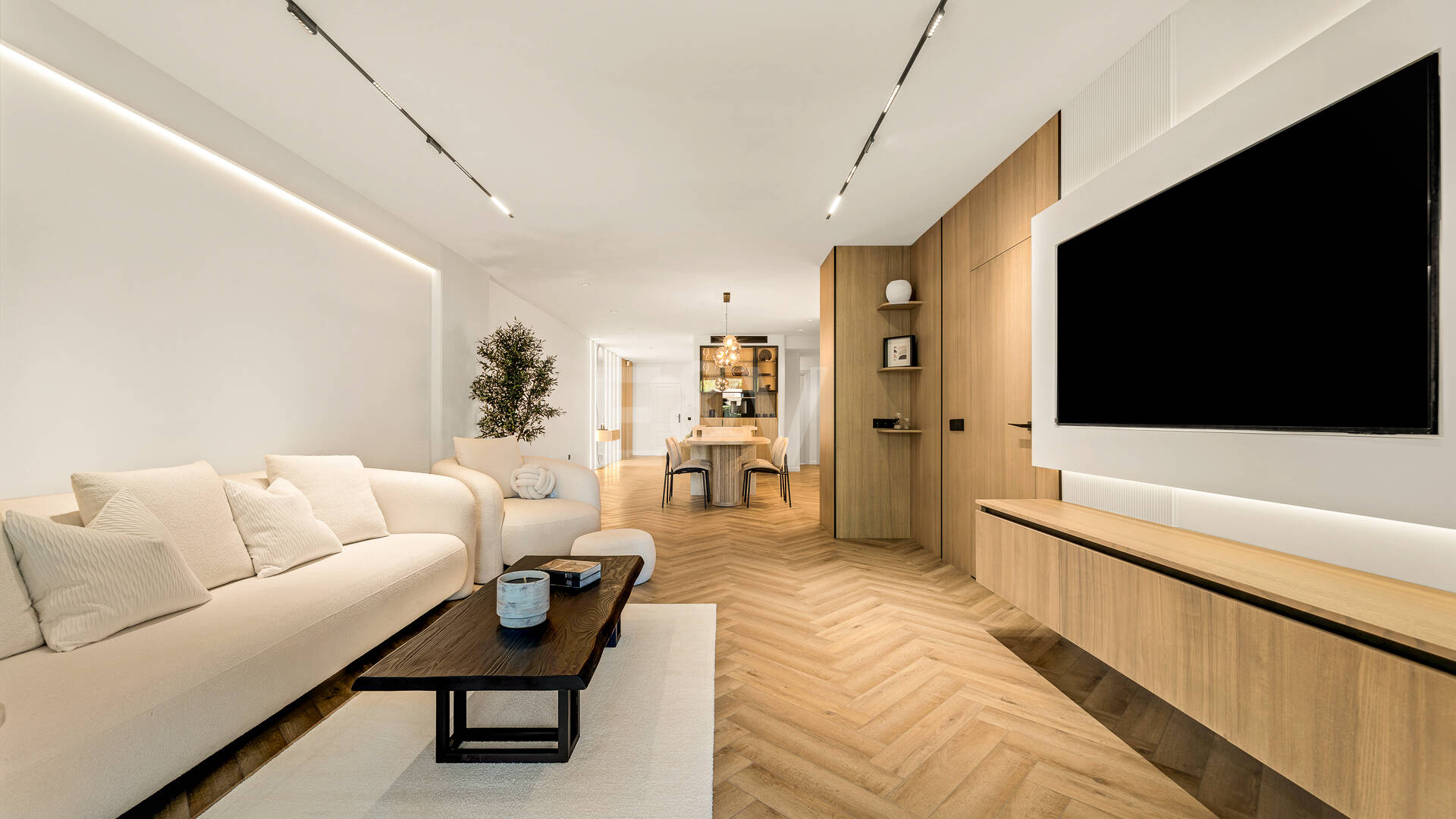 Hermoso apartamento con jardin privado junto a Los Naranjos Golf