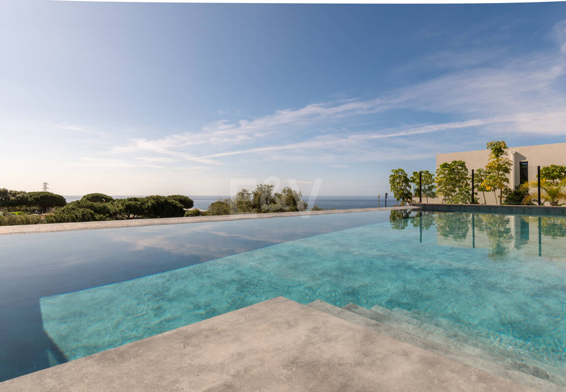 Impressive Villa on the Golf Frontline with Panoramic Views