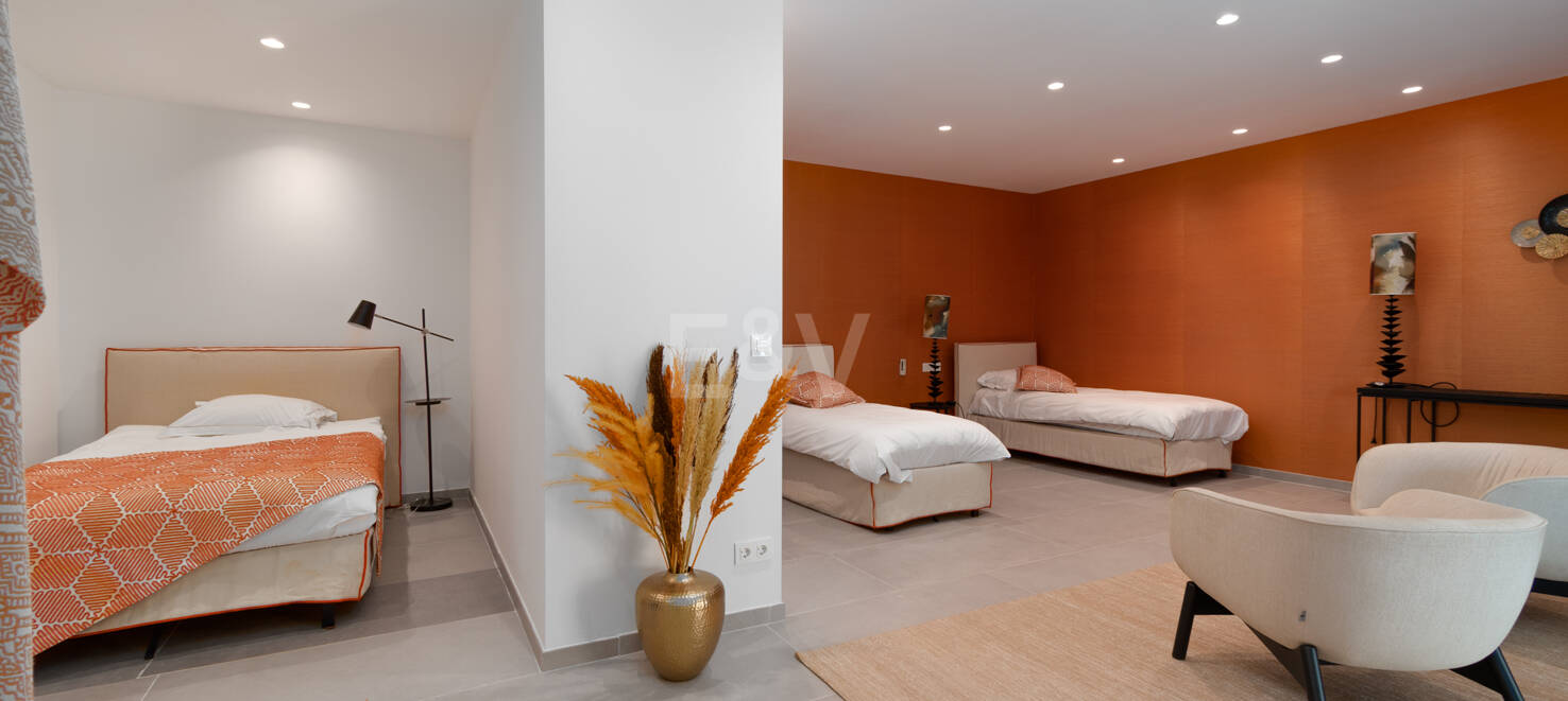 Luxury Villa in Frontline Golf