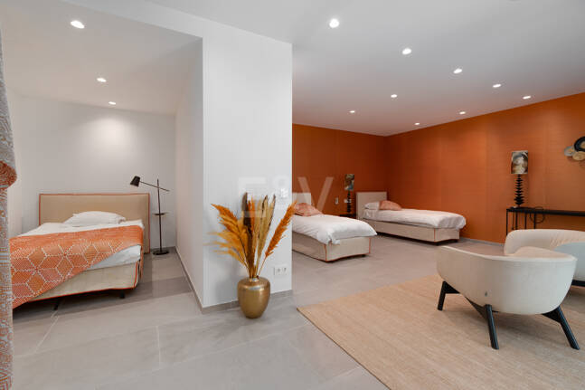 Impressive Villa on the Golf Frontline with Panoramic Views