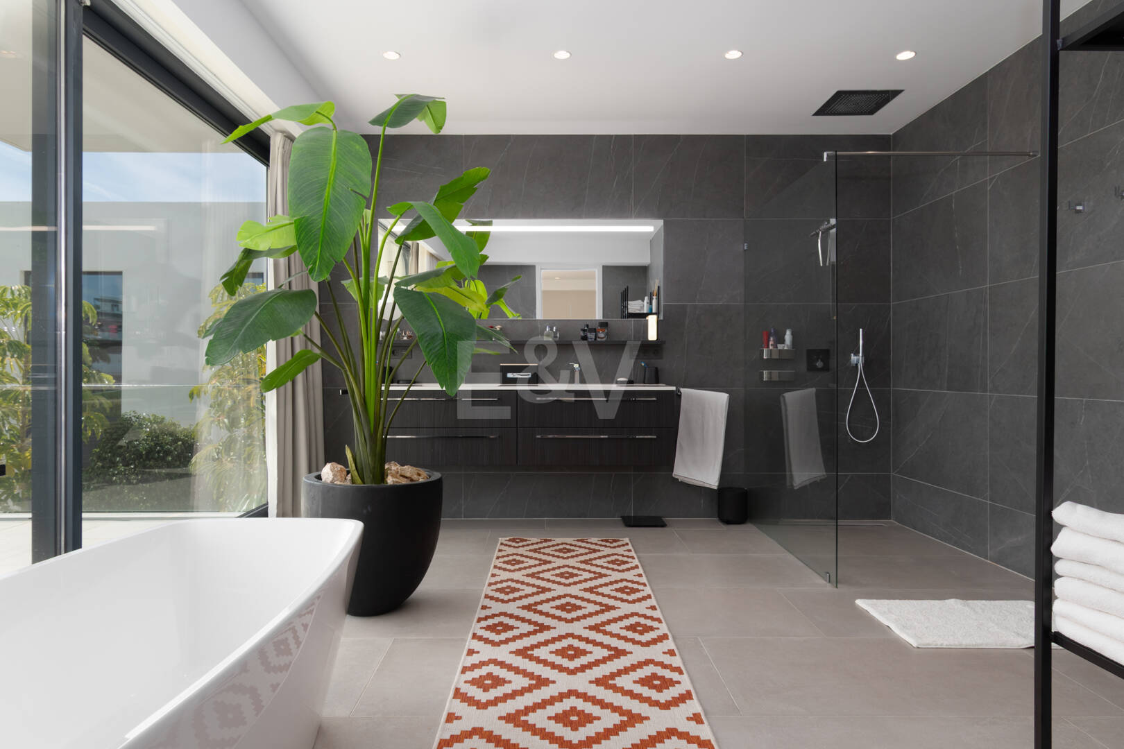 Impressive Villa on the Golf Frontline with Panoramic Views