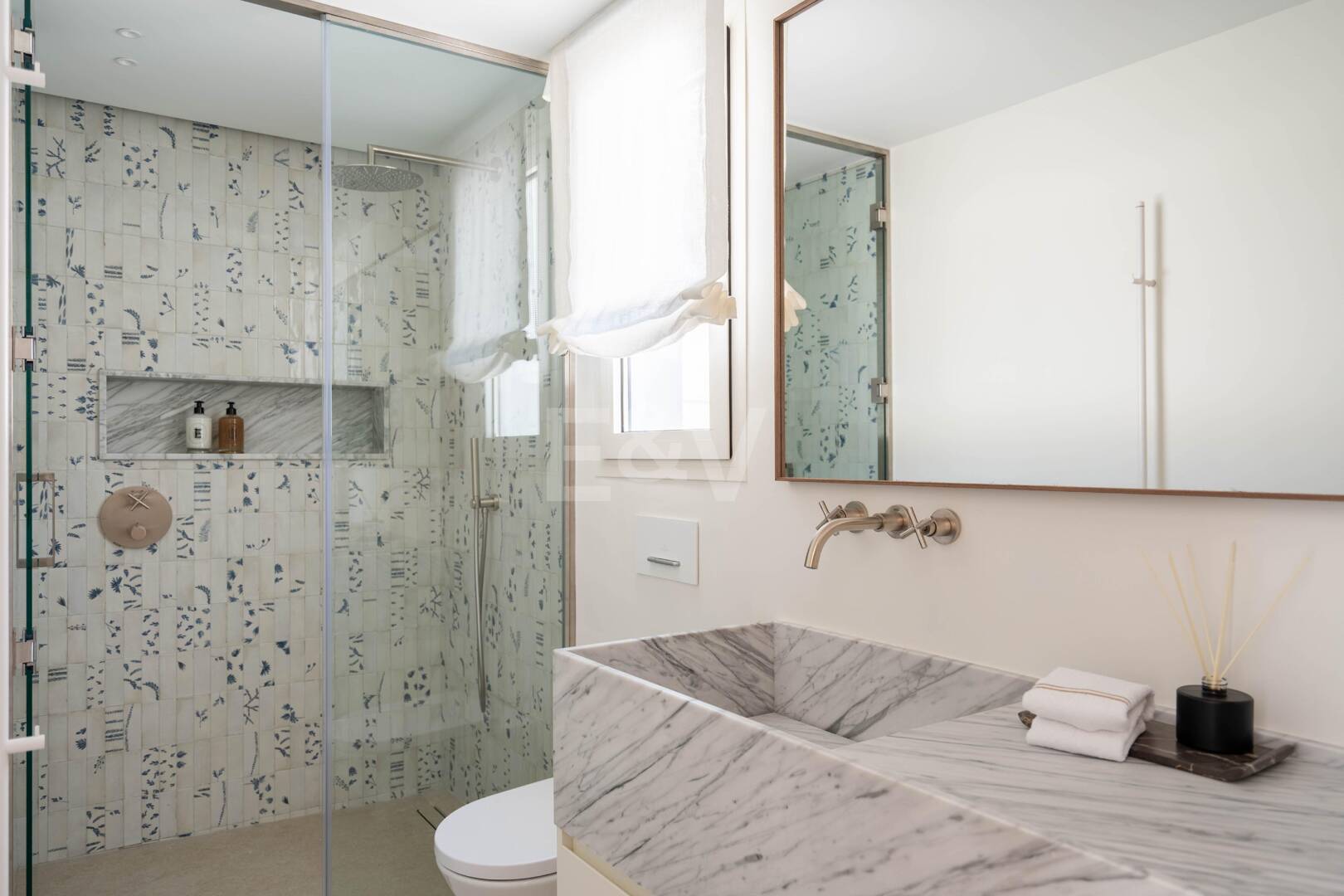 Beachfront Elegance on Marbella’s Golden Mile