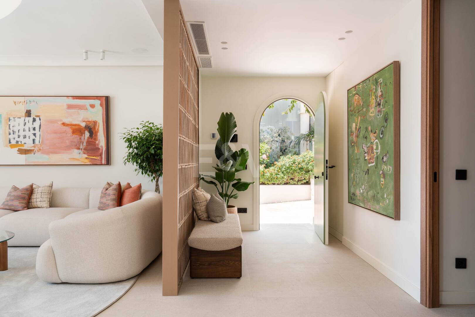 Beachfront Elegance on Marbella’s Golden Mile