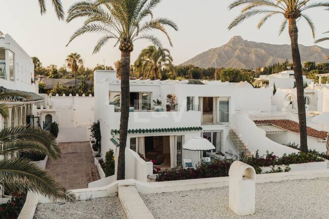 Strandnahe Eleganz an der Goldenen Meile von Marbella
