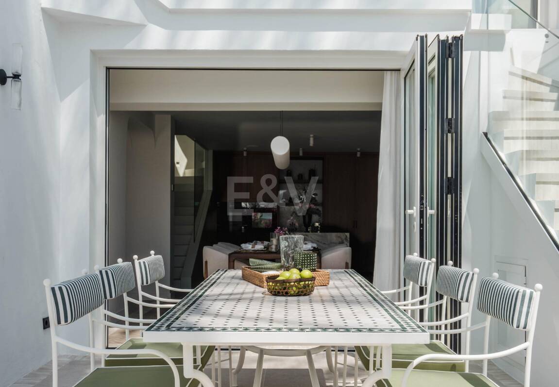 Beachfront Elegance on Marbella’s Golden Mile