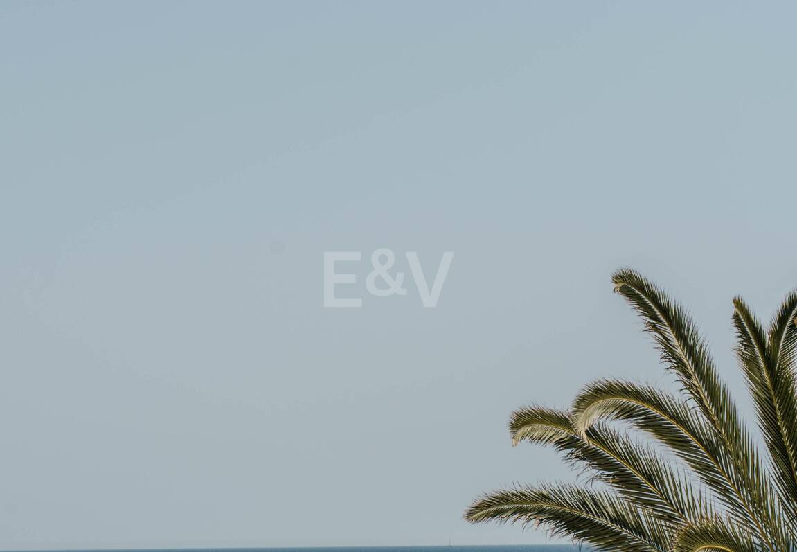 Beachfront Elegance on Marbella’s Golden Mile