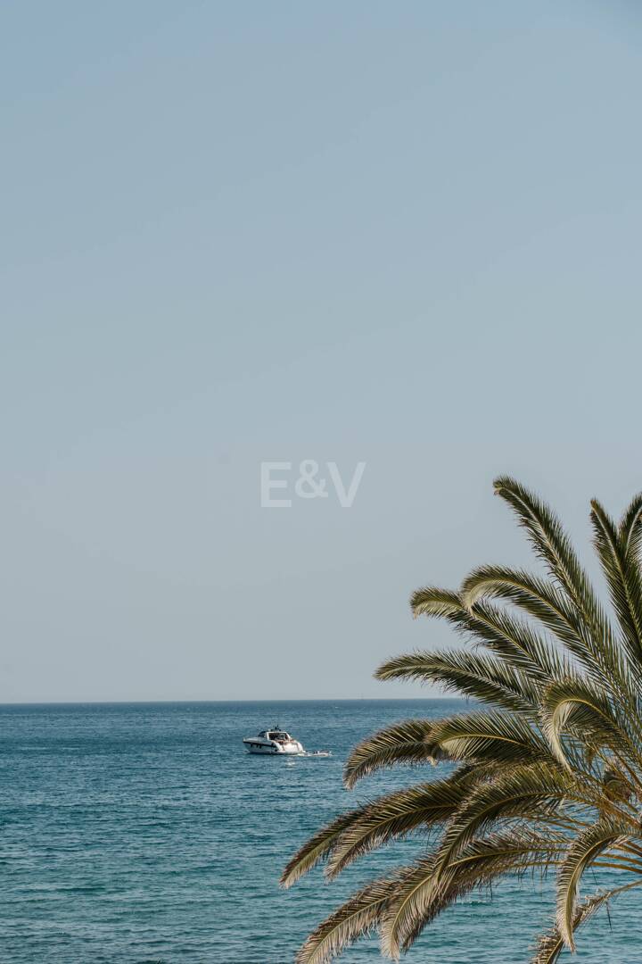 Beachfront Elegance on Marbella’s Golden Mile