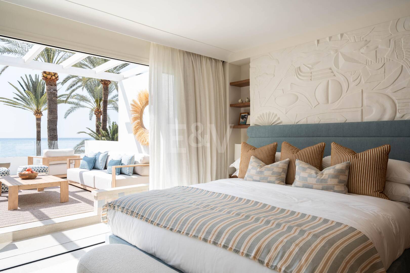 Beachfront Elegance on Marbella’s Golden Mile