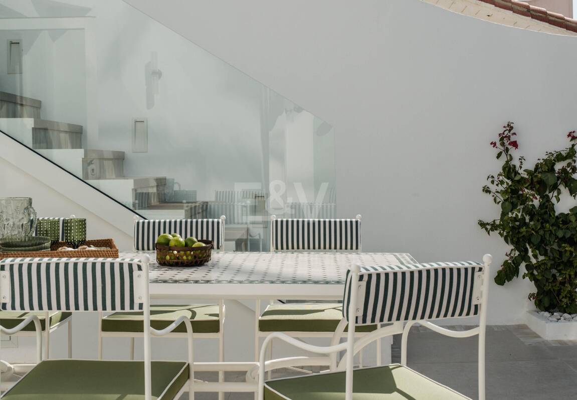 Beachfront Elegance on Marbella’s Golden Mile