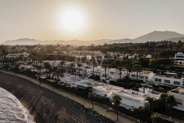 Strandnahe Eleganz an der Goldenen Meile von Marbella