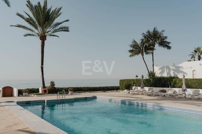 Strandnahe Eleganz an der Goldenen Meile von Marbella