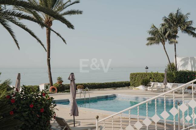 Beachfront Elegance on Marbella’s Golden Mile