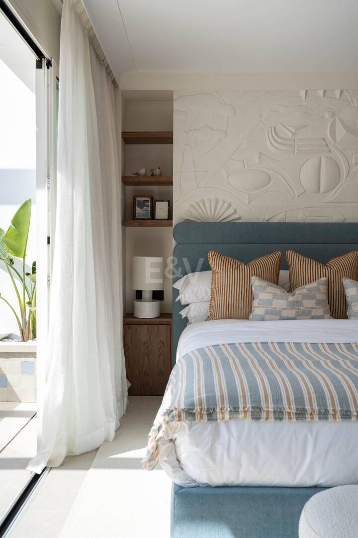 Beachfront Elegance on Marbella’s Golden Mile