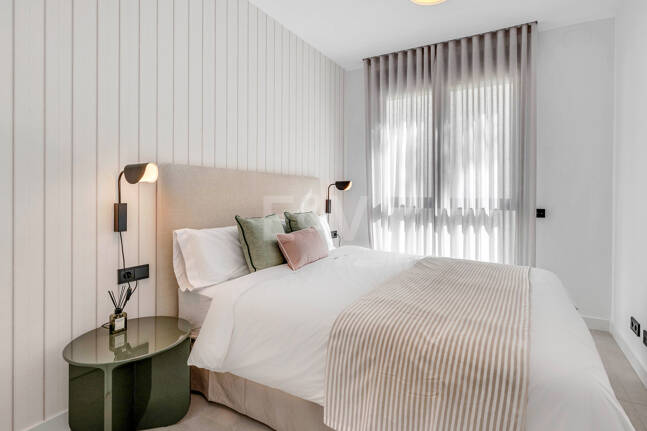 Apartamento de 3 habitaciones a estrenar en Medblue, Altos de Los Monteros con impresionantes vistas al mar