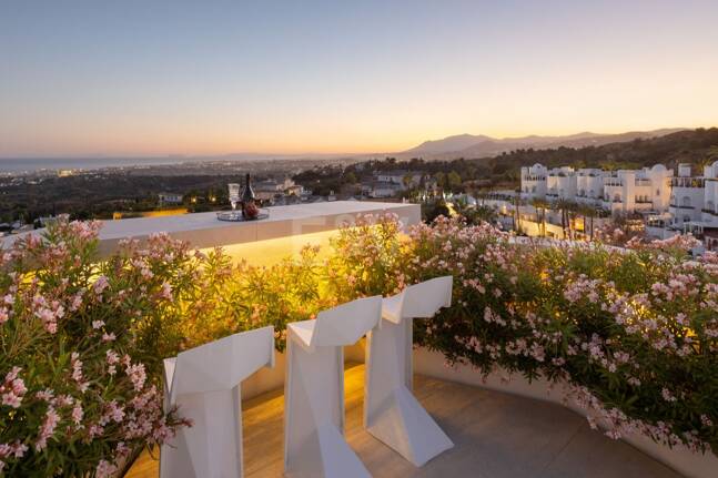 Impressive Duplex Penthouse with Private Pool and Panoramic Sea Views