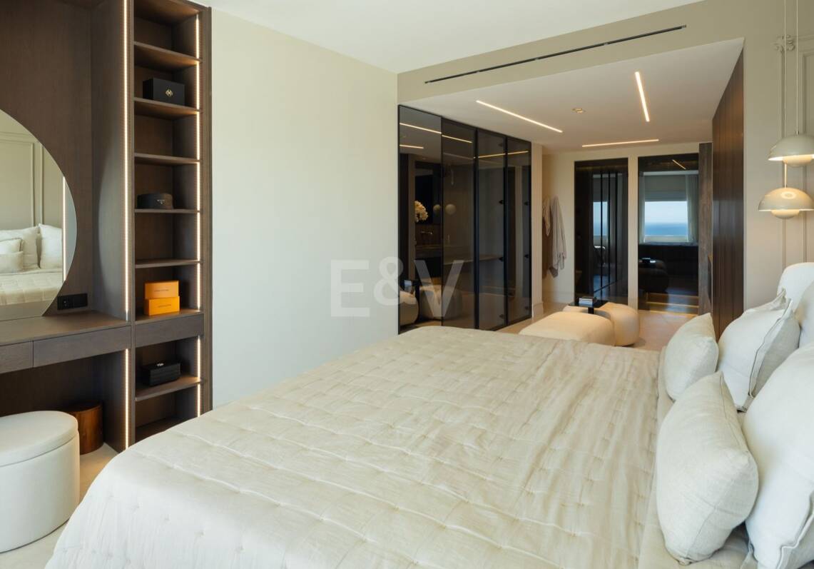 Impressive Duplex Penthouse with Private Pool and Panoramic Sea Views